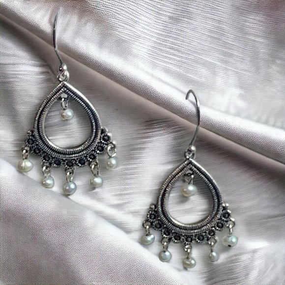 Vintage Sterling Silver 4mm‎ Pearls and Melanite Pear Shape Dangle Earrings - Picture 1 of 6